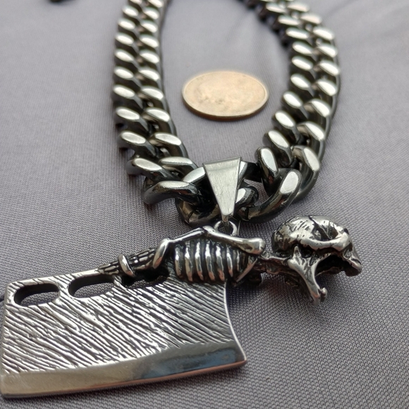 ChainMan'sCustoms I Other - Men's Bold Silver Skull and Cleaver Necklace